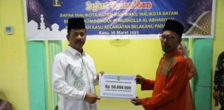 Safari Ramadan ke Pulau Kasu, Rudi Bantu Rp50 Juta Musala Al-Abhariyah safari ramadan pulau kasu