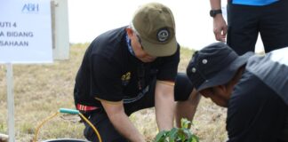 Peringati Hari Air Sedunia, SPAM BP Batam Tanam Pohon