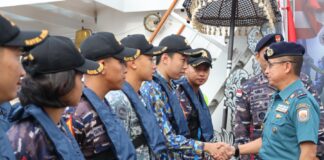 Sandar di Batam, Warga Bisa Kunjungi KRI Bima Suci di Pelabuhan Batuampar