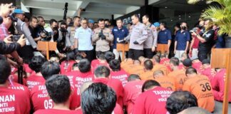 Operasi 20 Hari, Polisi Tangkap 287 Pengedar Narkoba Polda Jateng menangkap ratusan pengedar narkoba.