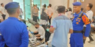 Nahkoda, ABK hingga Sopir Taksi Dites Urine Pengecekan urine di Pelabuhan Sekupang, jelang mudik lebaran.