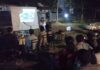 AJI Batam Nobar Undocumented Bersama Jaringan Safe Migrant AJI Batam bersama jaringan safe migran nonton bareng di Shelter Santa Theresia, Sekupang, Sabtu (1/4/2023).