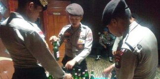Polisi di Bintan, Amankan Miras hingga Petasan Polres Bintan Amankan Miras dan Petasan.