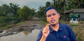 Rusak Menahun, Pemuda Tanjab Timur Tantang Gubernur Jambi, Bupati Lewati Jalan Seribu Lubang