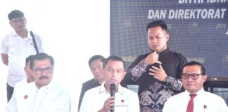 Rekor Terbaru Polda Jambi, 264 Kilogram Sabu Cair Pengungkapan sabu cair di Jambi oleh kepolisian.