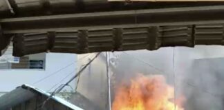 Warga Simpang Dam Mukakuning Geger, Satu Rumah Warga Terbakar