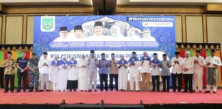 Lepas 627 Jemaah Calon Haji Batam, Rudi Doakan Agar Mabrur