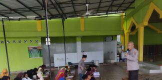 Isi Libur Bersama, Polsek Batam Kota Gelar Pustaka Keliling untuk Anak-Anak