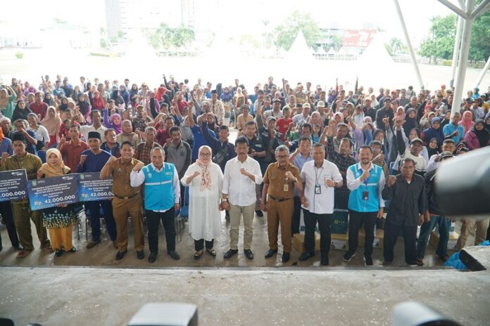 bantuan paket sembako nelayan