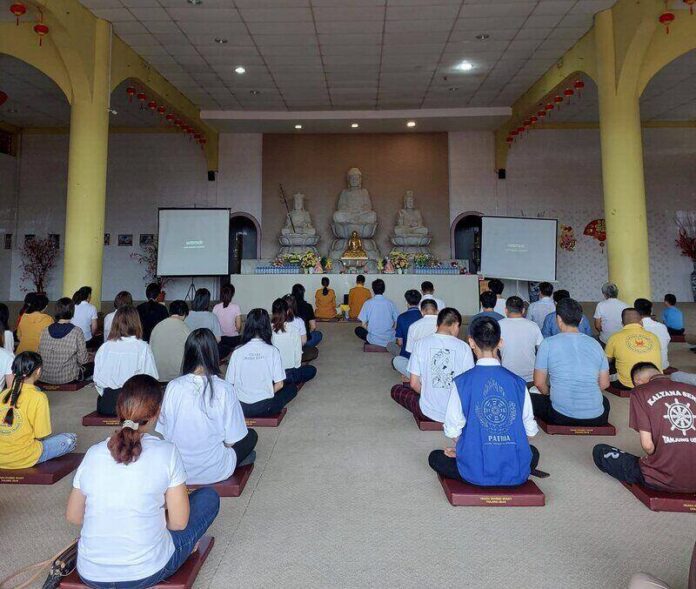 vihara dharma santi bintan