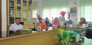 Uba Ingatkan Gubernur Kepri Peduli Pendidikan dan Hindari Pencitraan