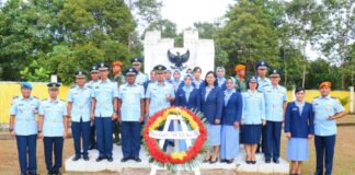 Danlanud RSA Natuna Pimpin Ziarah Hari Bakti TNI AU ke 76