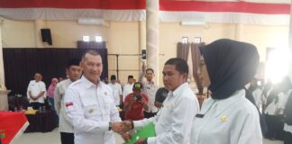 PPPK Tenaga Guru dan Tenaga Teknis di Natuna Terima SK