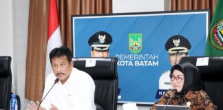 Deputi dari KemenPAN RB Pantau FKP dan SKM Kota Batam deputi dari kemenpan-RB
