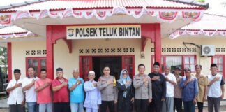Polres Bintan Sosialisasikan Aplikasi Polri Super App di Jumat Curhat Aplikasi Polri Super App