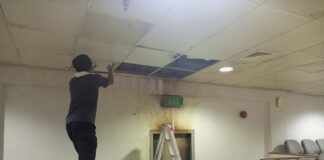 Gedung DPRD Batam Terbakar, Ini Penyebabnya Ruang bagian lantai 3 kantor DPRD Kota Batam yang terbakar. (Ft: Nando/AlurNews.com).