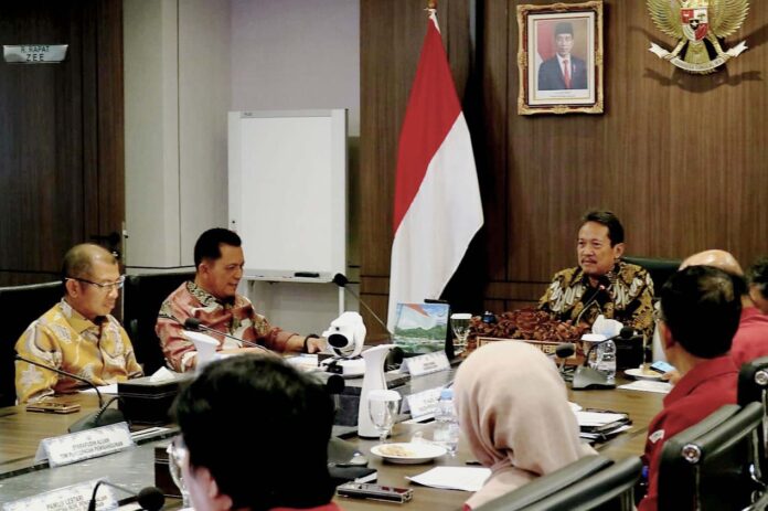 nelayan kepri