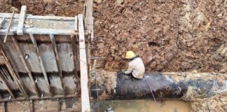 SPAM BP Batam Perbaiki Kebocoran Pipa di Areal Central Sukajadi