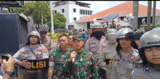 Unjuk Rasa Warga Rempang-Galang Sempat Memanas, Dandim Batam Terkena Lemparan