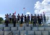 Polres Bintan Kibarkan Bendera Merah Putih di Pulau Terluar bendera di pulau terluar