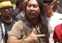 Juang Sang Sulung: Abang Long!