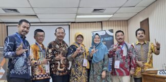 Sekdaprov Adi Menjadi Mentor Seminar Implementasi Proyek Perubahan PKN Diselenggarakan LAN