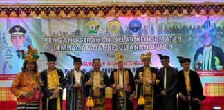 Pj Gubernur Sultra Terima Gelar Adat Kesultanan Buton