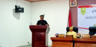 Rapat Paripurna, Bupati Natuna Sampaikan Pidato Hari Jadi Natuna