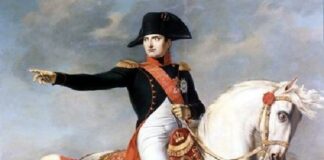 Topi Napoleon Terjual Rp 32,9 Miliar dalam Lelang di Prancis