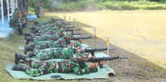 Jaga Perbatasan, Prajurit Lanud RSA Tingkatkan Kemahiran Menembak prajurit lanud rsa