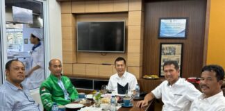 Beredar Foto Rudi Bersama Pengurus Gerindra dan PAN, Ada Apa?