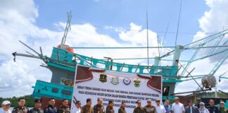 Dorong Kemajuan Pendidikan, Kejagung Serahkan 1 Kapal Hasil Rampasan di Kejari Batam ke Unhas