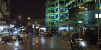 Kondisi Pemotor Usai Terseret Arus Banjir di depan RS Harapan Bunda Batam