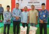 Pemkab Natuna Serahkan 400 Kg Pupuk kepada Petani pupuk untuk petani natuna