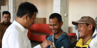 Salurkan Cadangan Beras Pemerintah Kepada 6.178 KPM, Ini Pesan Muhammad Rudi