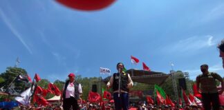 Kampanye di Batam, Mahfud MD Sampaikan Target Pengentasan Kemiskinan mahfud md di batam