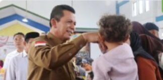 Ansar Bagikan Sembako untuk Masyarakat Bintan Jelang Lebaran sembako untuk masyarakat bintan