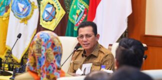 Pimpin Rapat Evaluasi, Ansar Ingatkan OPD Tingkatkan Kinerja