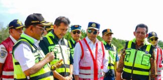 Menhub RI Budi Didampingi Gubernur Kepri Tinjau Bandara RHA, Targetkan Didarati Boeing 737 di 2024