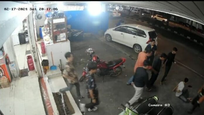 penikaman karyawan mie ayam