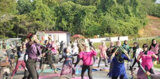 Taman Kolam Jadi Spot Favorit Baru Senam Pound Fit dan Zumba