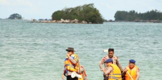 Pantai Trikora Ramai Selama Libur Lebaran, Polisi Sediakan Pos Pelayanan