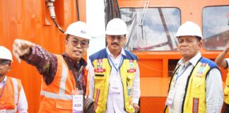 Di Atas MV Trinity Surveyor, Gubernur Ansar Resmikan Dimulainya Survei Penyelidikan Tanah Jembatan Batam-Bintan