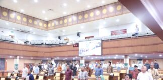 DPRD Batam Beri Keputusan LKPJ Wali Kota 2023 dan Bentuk Pansus Ranperda Pemakaman