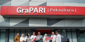 Pelanggan Setia Bawa Pulang Motor dan Mobil Dari Program Undi Hepi Telkomsel
