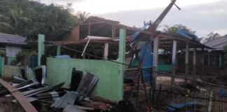 Puluhan Rumah di Desa Lebuh Karimun Disapu Angin Puting Beliung