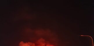 12 Kios Barang Bekas Tanjungsengkuang Hangus Terbakar