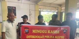Polda Kepri Gelar Minggu Kasih di Kelurahan Teluk Tering Batam minggu kasih teluk tering