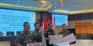 Kejagung Serahkan Rp4,8 M Hasil Lelang Barang Rampasan ke Pemko Batam