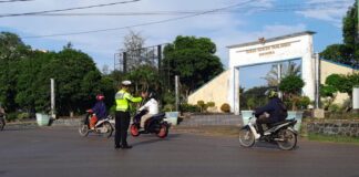 Antisipasi Kemacetan, Polres Bintan Rutin Lakukan Police Hazard police hazard polres bintan